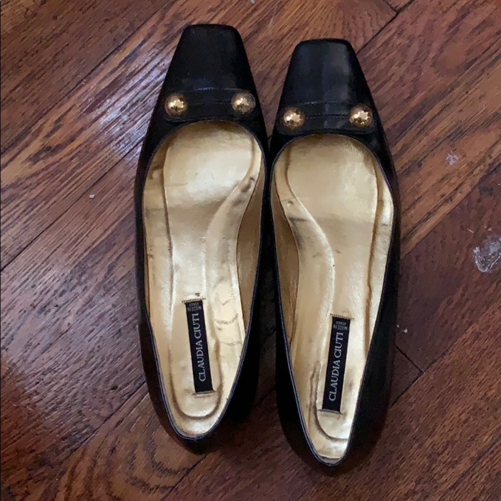 Square toed flats with yellow accent